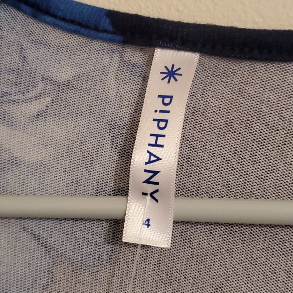 Sweater - Picture 2 of 6
